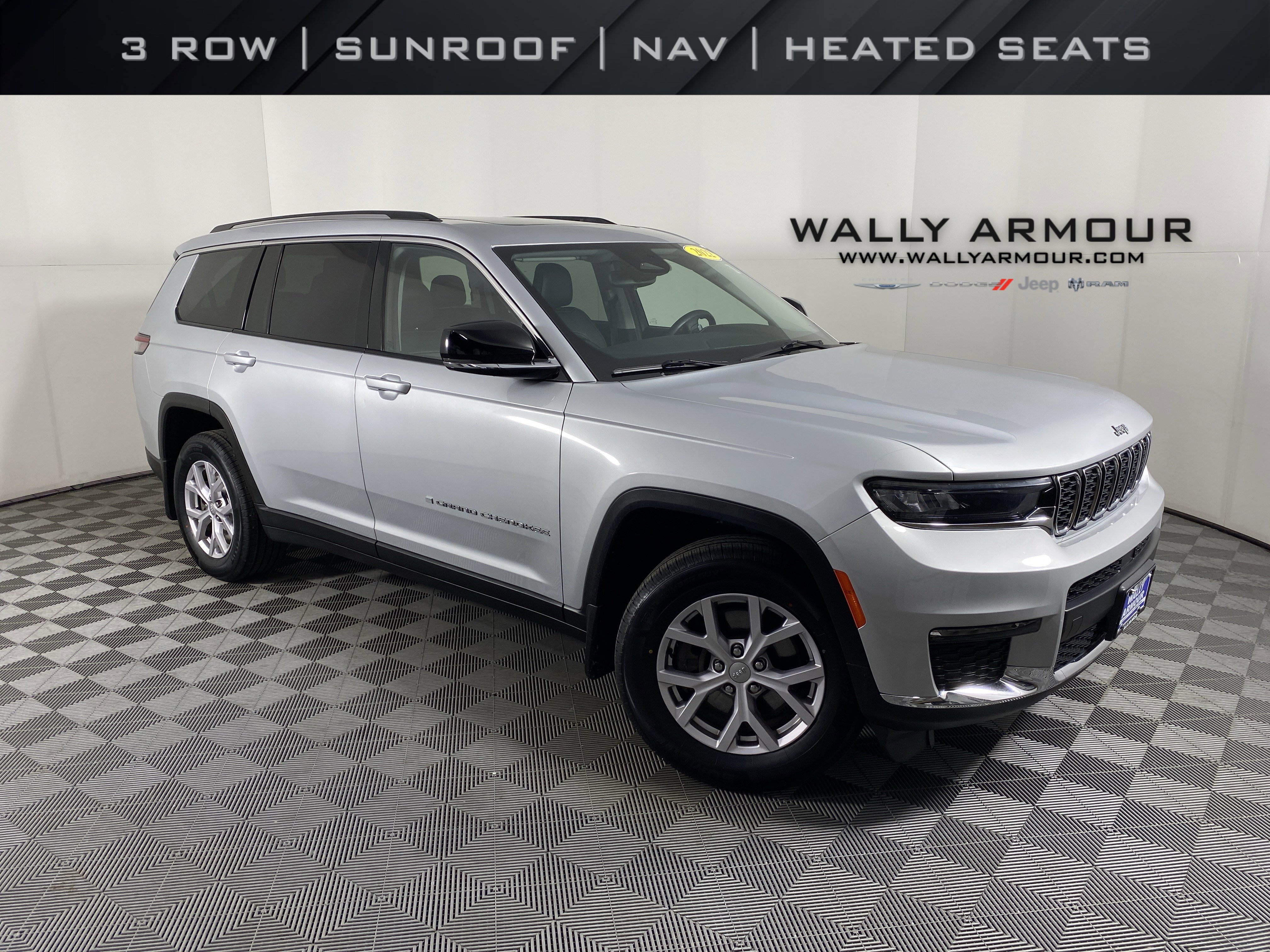 Used 2022 Jeep Grand Cherokee L Limited w/ MOPAR Finishing Package image 1