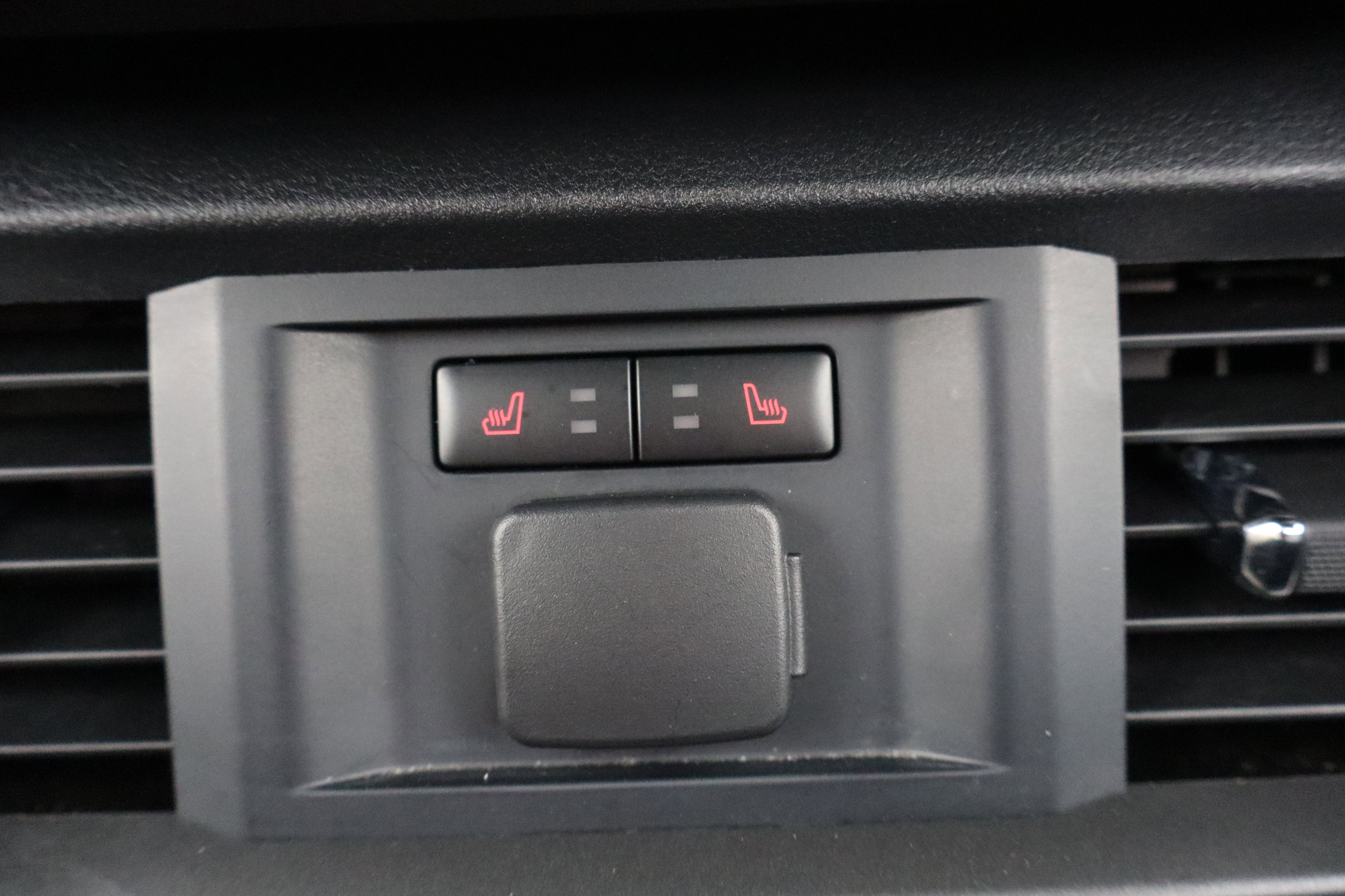 Used 2024 Ford F150 Lariat w/ Equipment Group 502A High AWD/4WD image 24