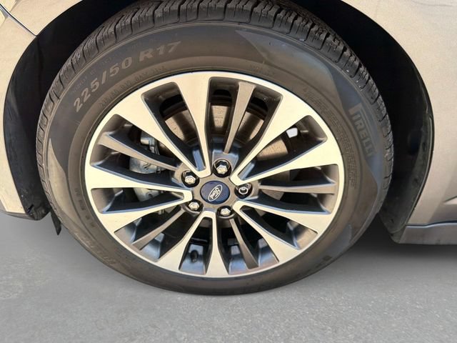Used 2017 Ford C-MAX Energi Titanium w/ Equipment Group 501A FWD image 11