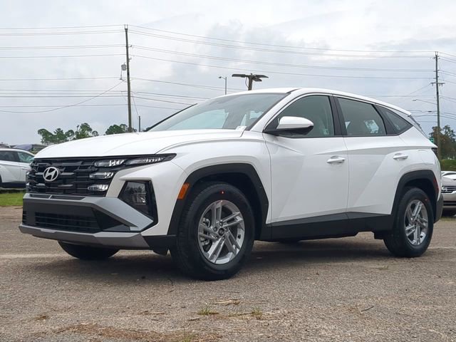 New 2025 Hyundai Tucson SE image 2