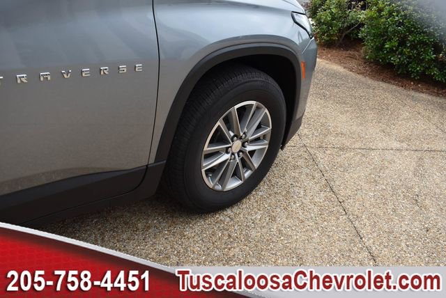 Used 2023 Chevrolet Traverse LT FWD image 13