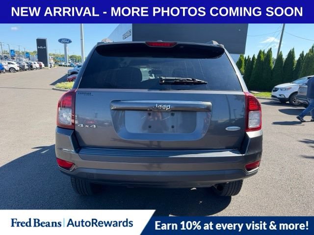 Used 2014 Jeep Compass Latitude AWD/4WD image 6