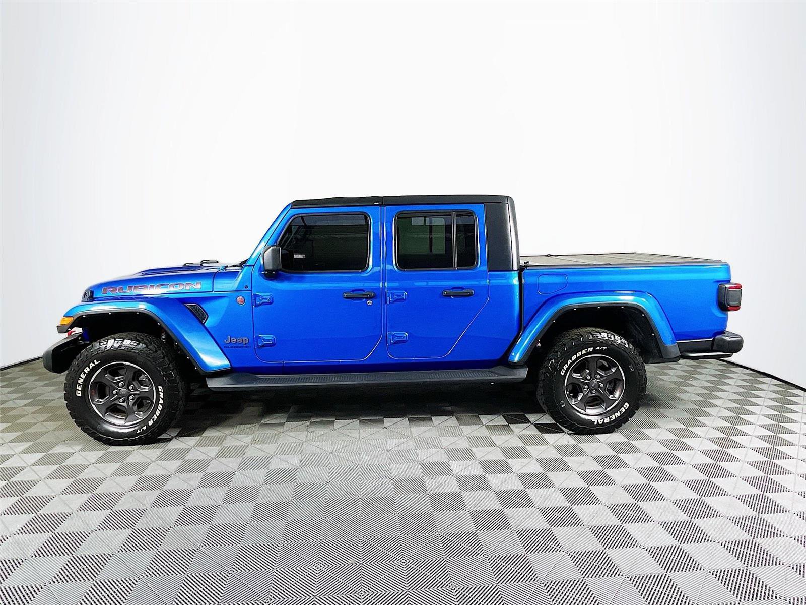 Used 2021 Jeep Gladiator Rubicon AWD/4WD image 4