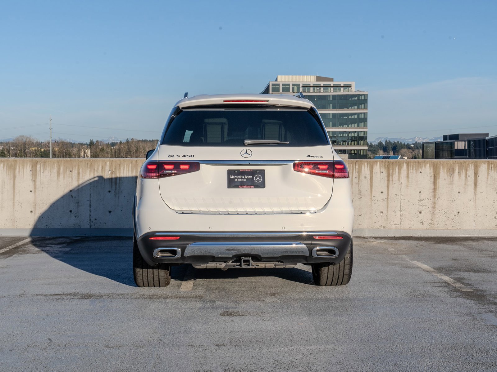 Used 2025 Mercedes-Benz GLS 450 4MATIC image 5