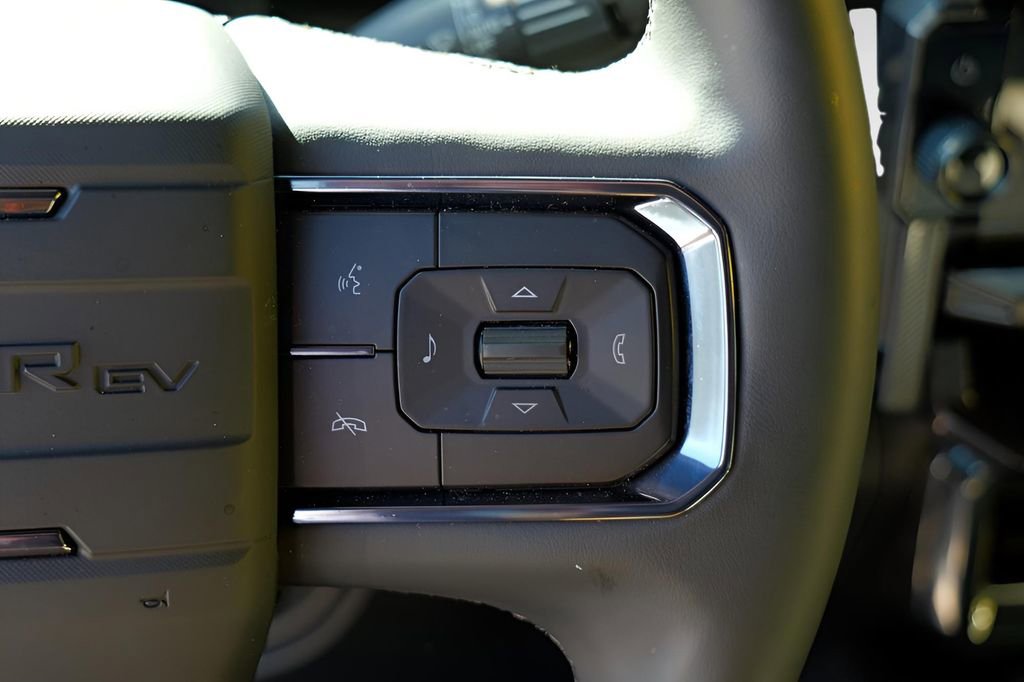 New 2026 GMC Hummer EV 4x4 Crew Cab image 13