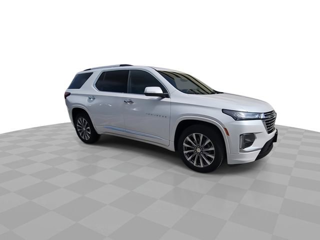 Used 2023 Chevrolet Traverse Premier AWD/4WD image 2