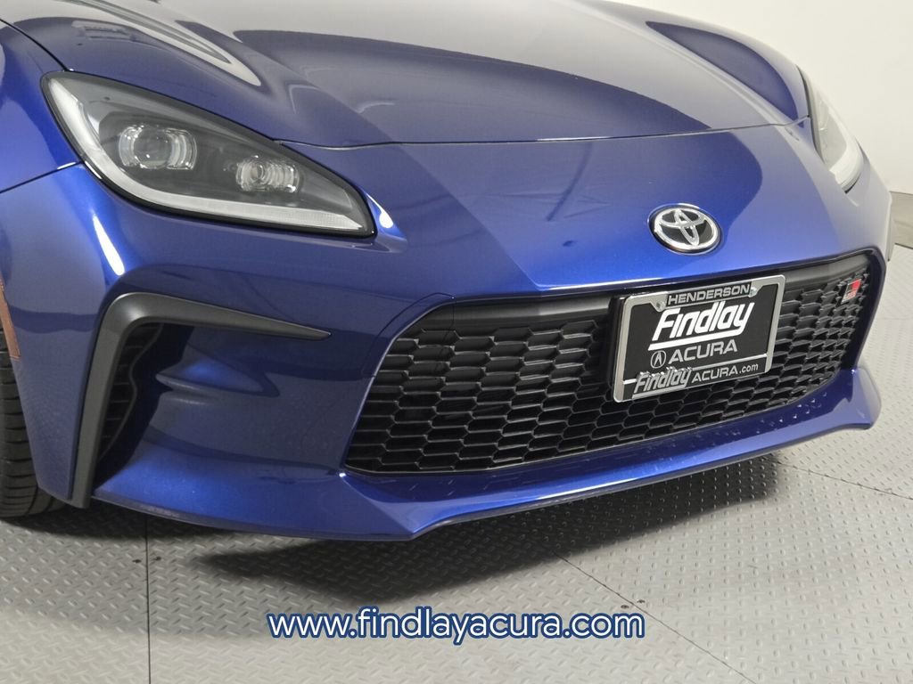 Used 2024 Toyota GR86 Premium RWD image 10