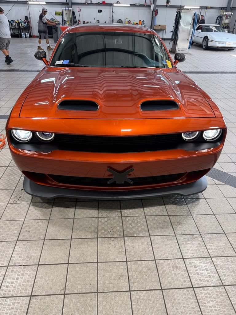 Used 2022 Dodge Challenger SRT Hellcat w/ Plus Package RWD image 2