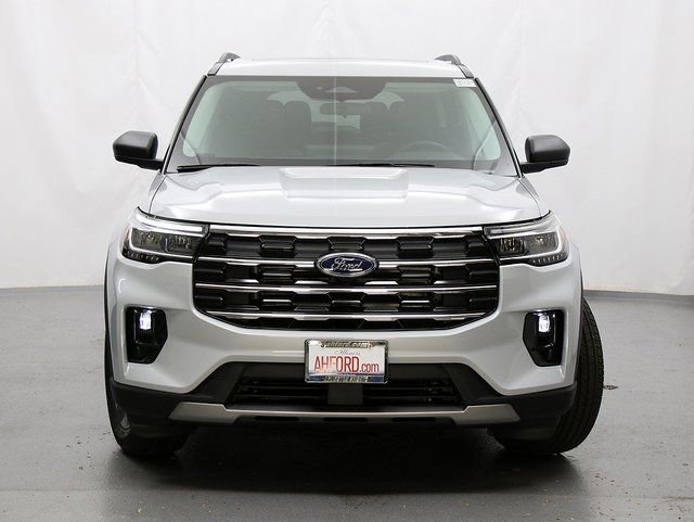 Used 2026 Ford Explorer Active w/ Active Comfort Package image 5