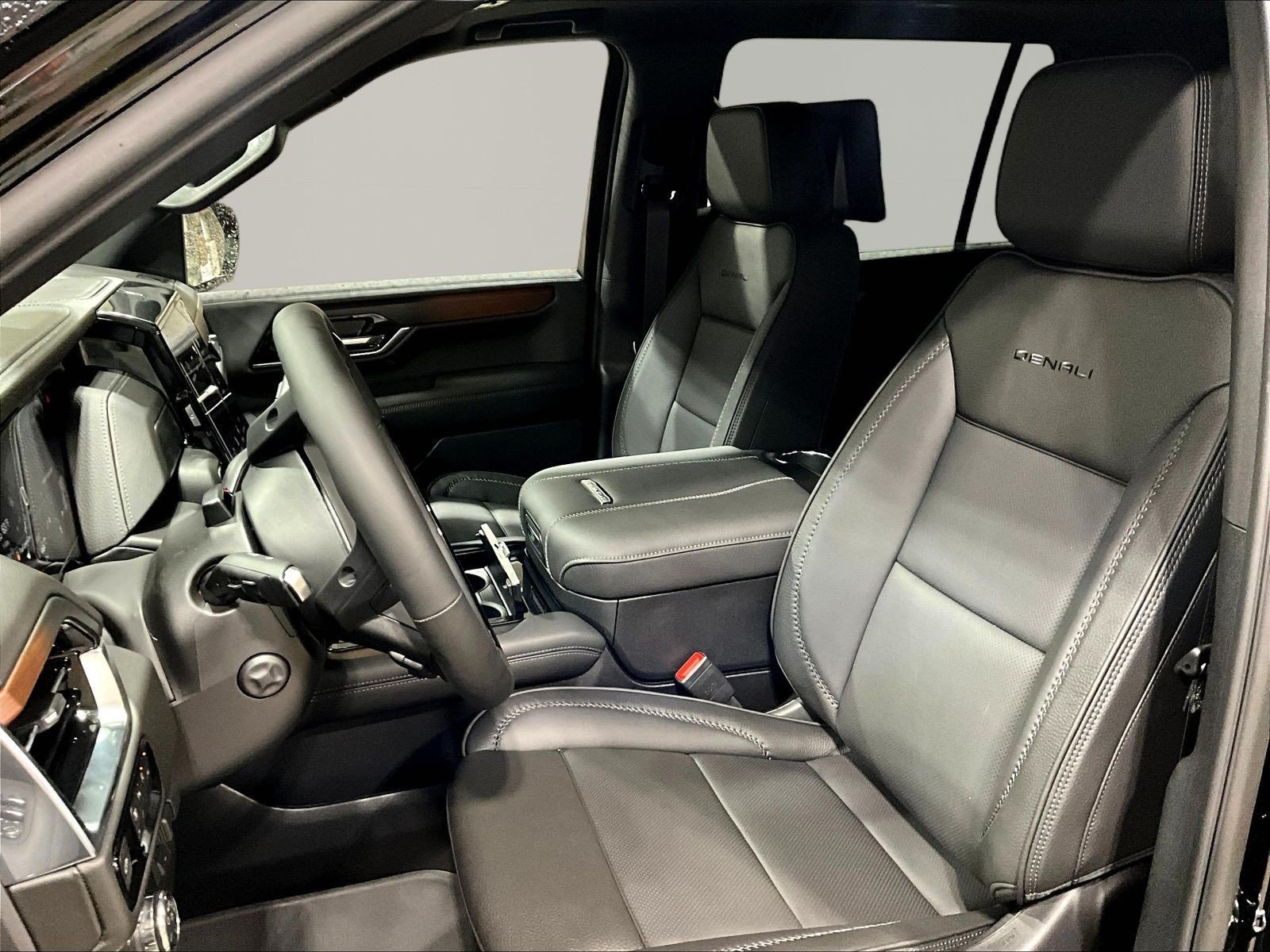 New 2026 GMC Yukon XL Denali w/ Denali Reserve Package AWD/4WD image 17