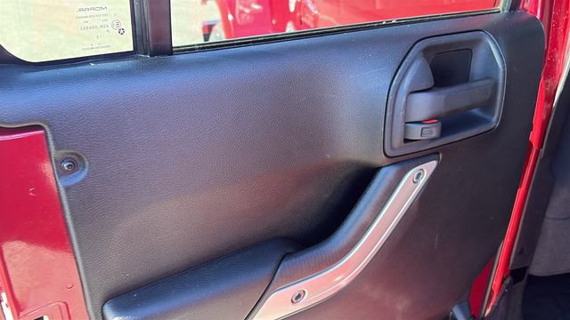 Used 2013 Jeep Wrangler Unlimited Sahara w/ Dual Top Group image 20