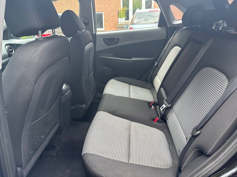 Used 2020 Hyundai Kona SE FWD image 29
