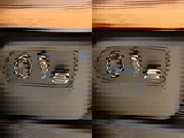 Used 2021 Cadillac Escalade ESV Premium Luxury w/ Driver Assist Tech Package image 29