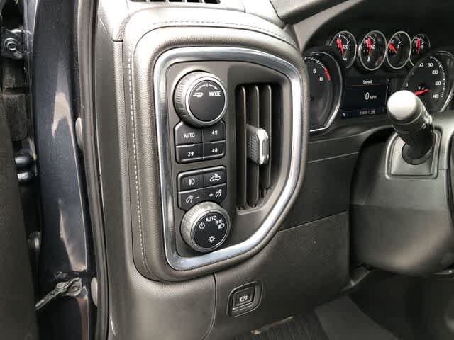 Used 2022 Chevrolet Silverado 1500 LT Trail Boss w/ Convenience Package II AWD/4WD image 31