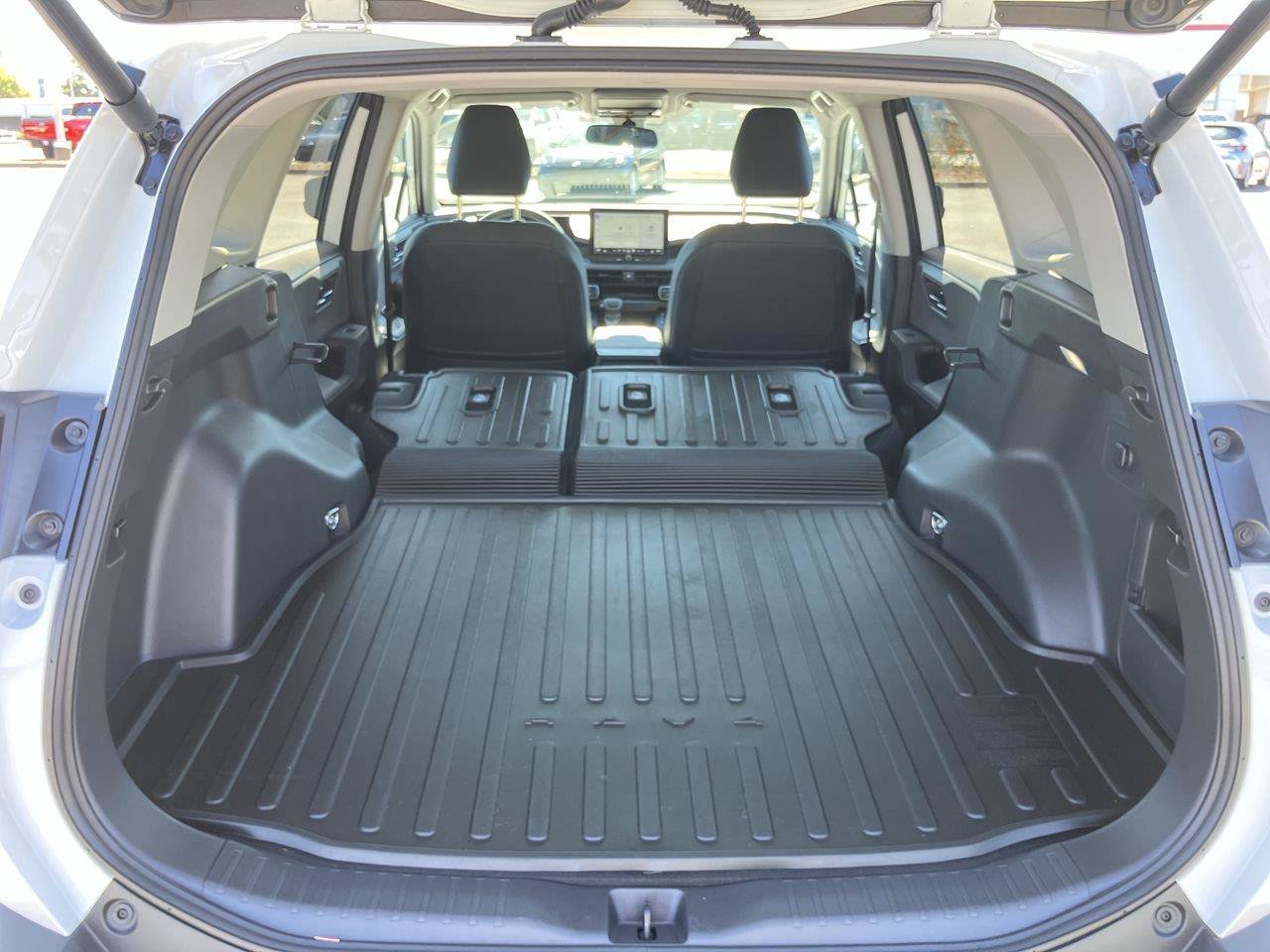 Used 2026 Toyota RAV4 XLE Premium AWD/4WD image 25