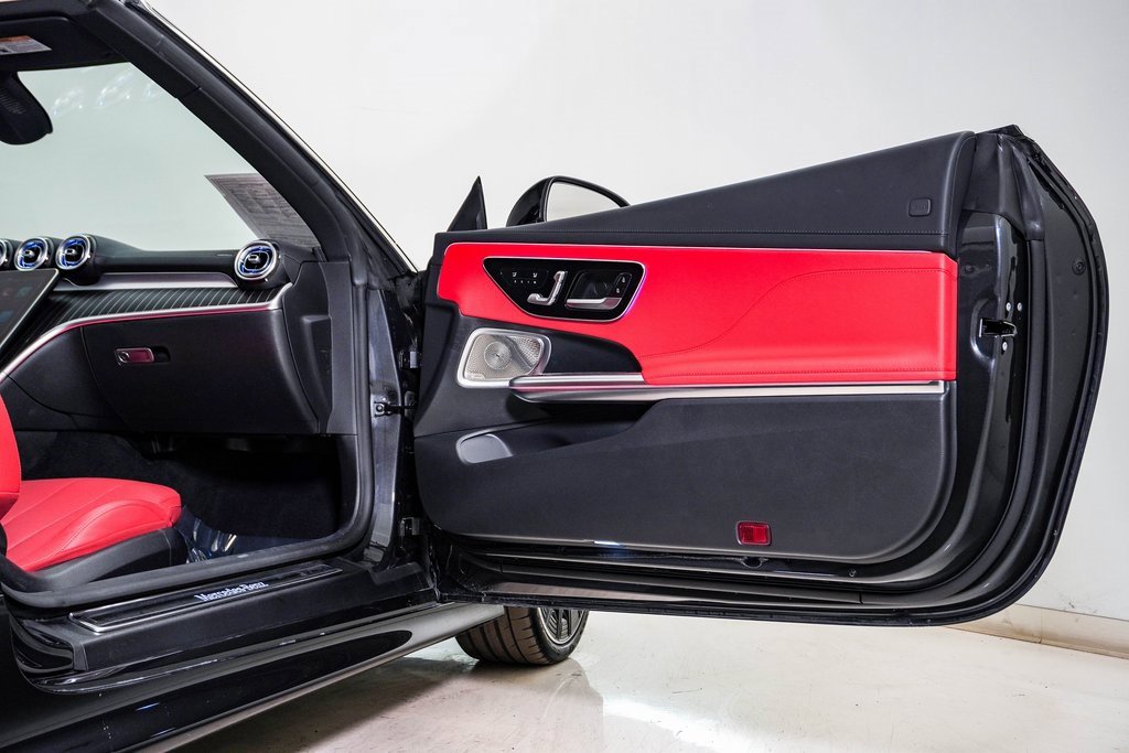 Used 2024 Mercedes-Benz CLE 450 4MATIC Cabriolet image 19