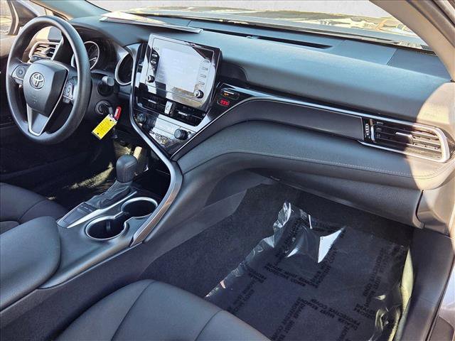 Used 2023 Toyota Camry LE image 21