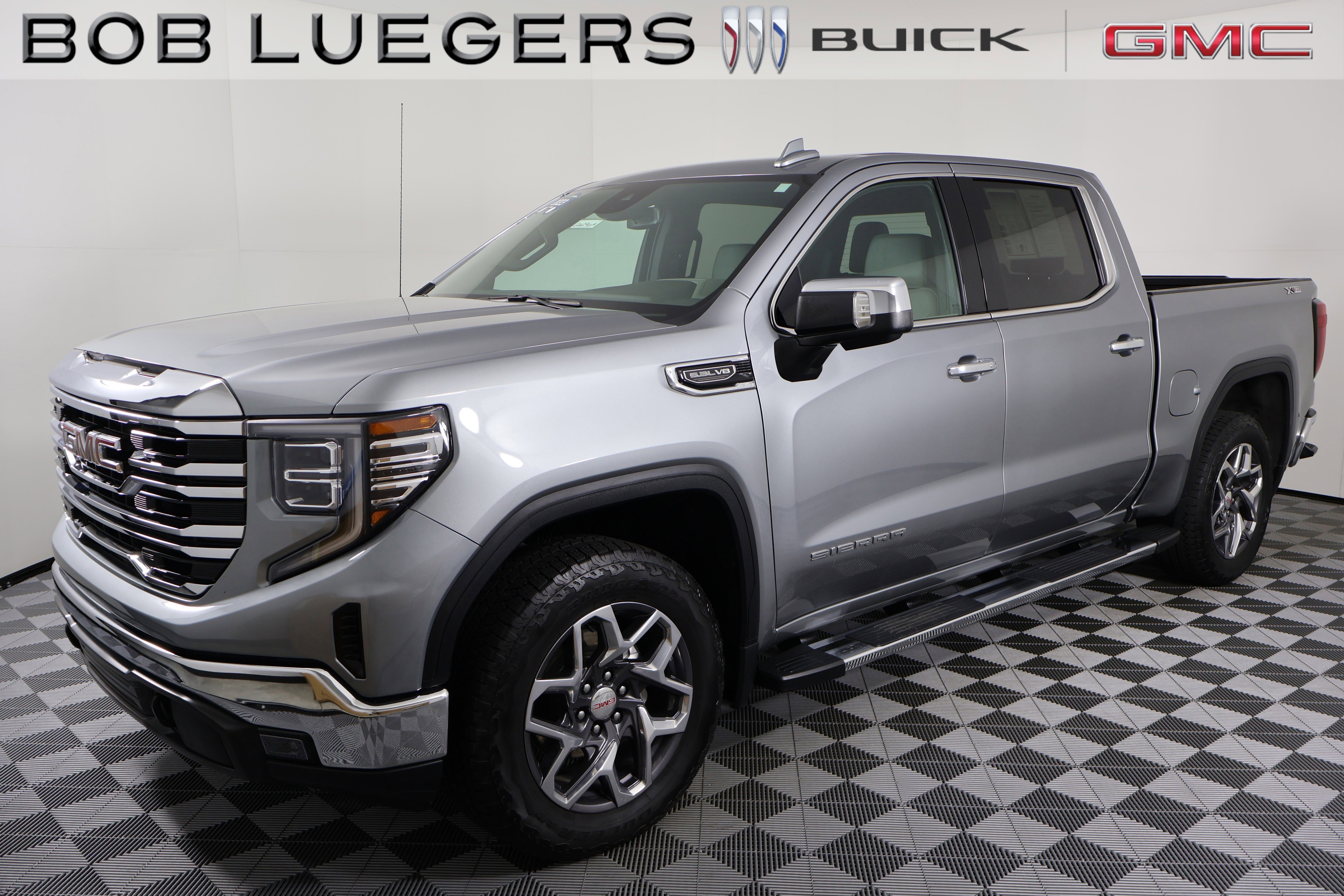 Certified 2023 GMC Sierra 1500 SLT w/ SLT Premium Package AWD/4WD image 6