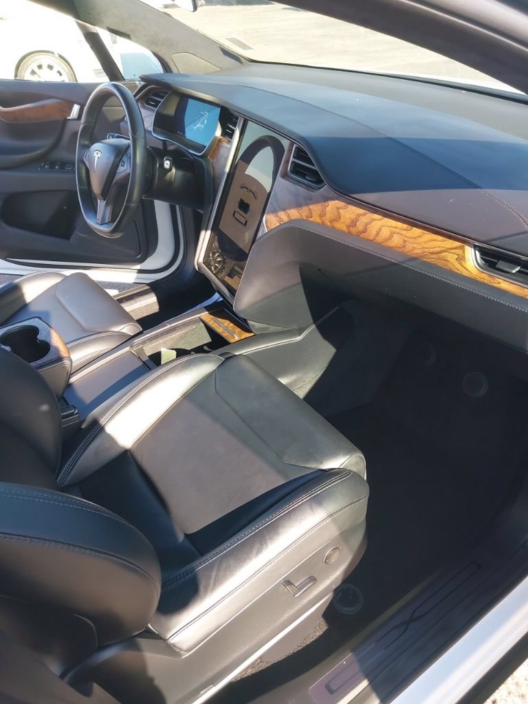 Used 2018 Tesla Model X 100D AWD/4WD image 12
