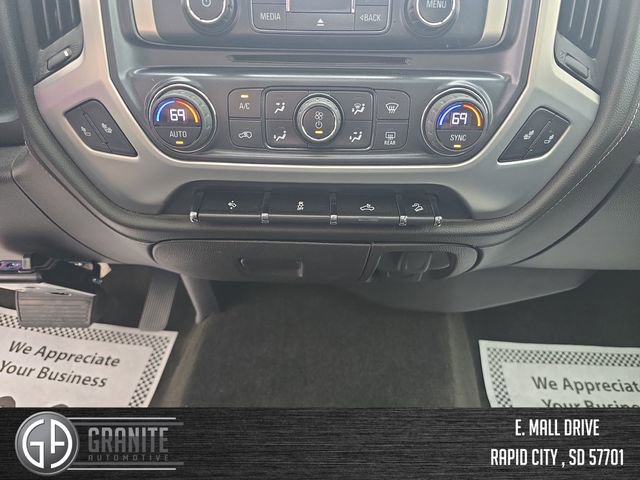 Used 2017 GMC Sierra 1500 SLT w/ SLT Premium Package AWD/4WD image 18