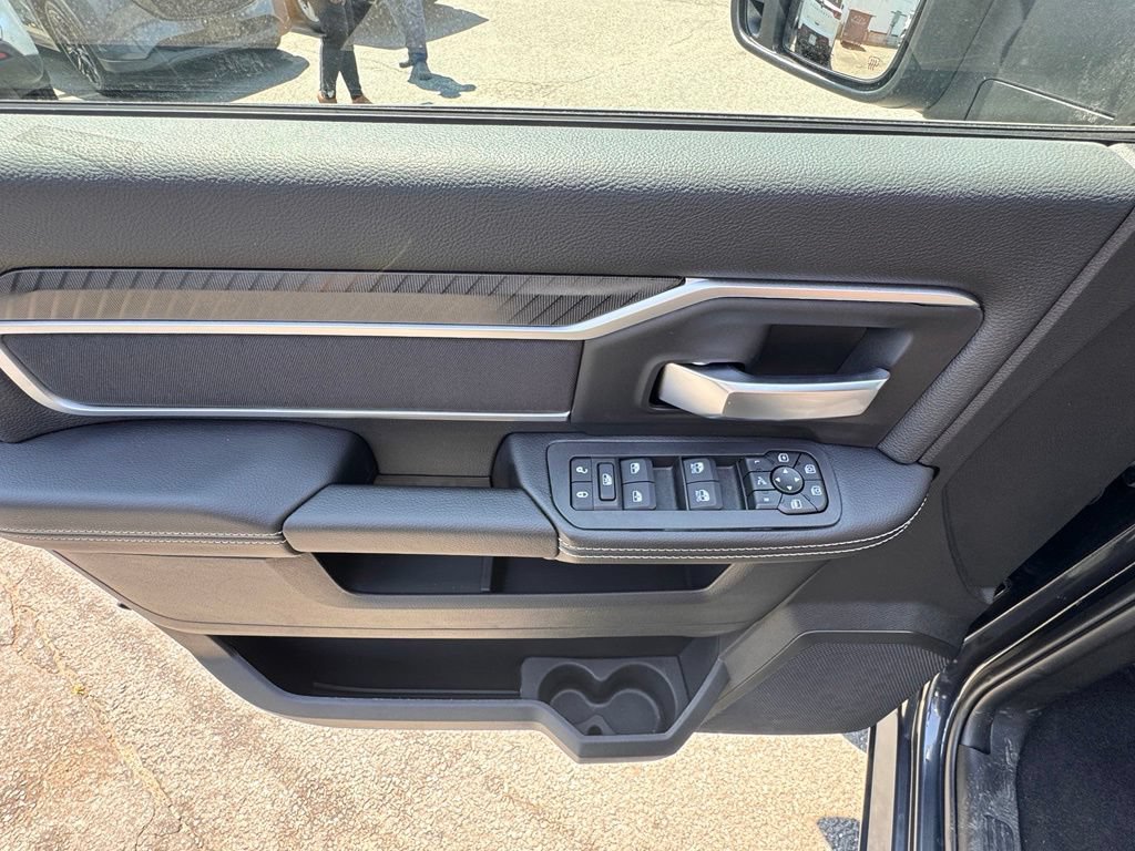 New 2026 RAM 2500 Big Horn AWD/4WD image 10
