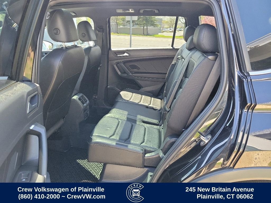 Used 2020 Volkswagen Tiguan SEL Premium R-Line w/ 3rd Row Seat Package AWD/4WD image 15