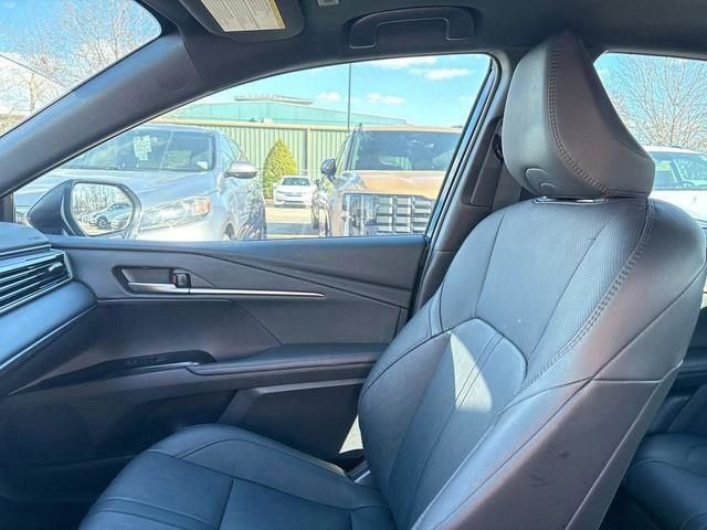Used 2025 Toyota Camry XSE image 28