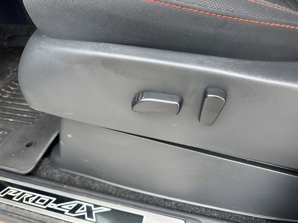 Used 2023 Nissan Frontier PRO-4X w/ Technology Package image 10