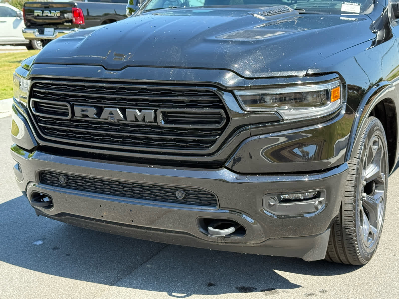 Used 2024 RAM 1500 Limited image 9