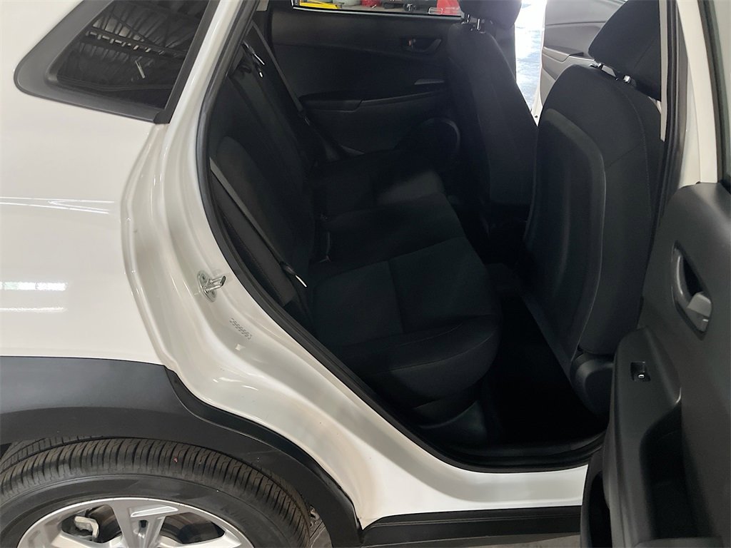 Used 2022 Hyundai Kona SEL image 24