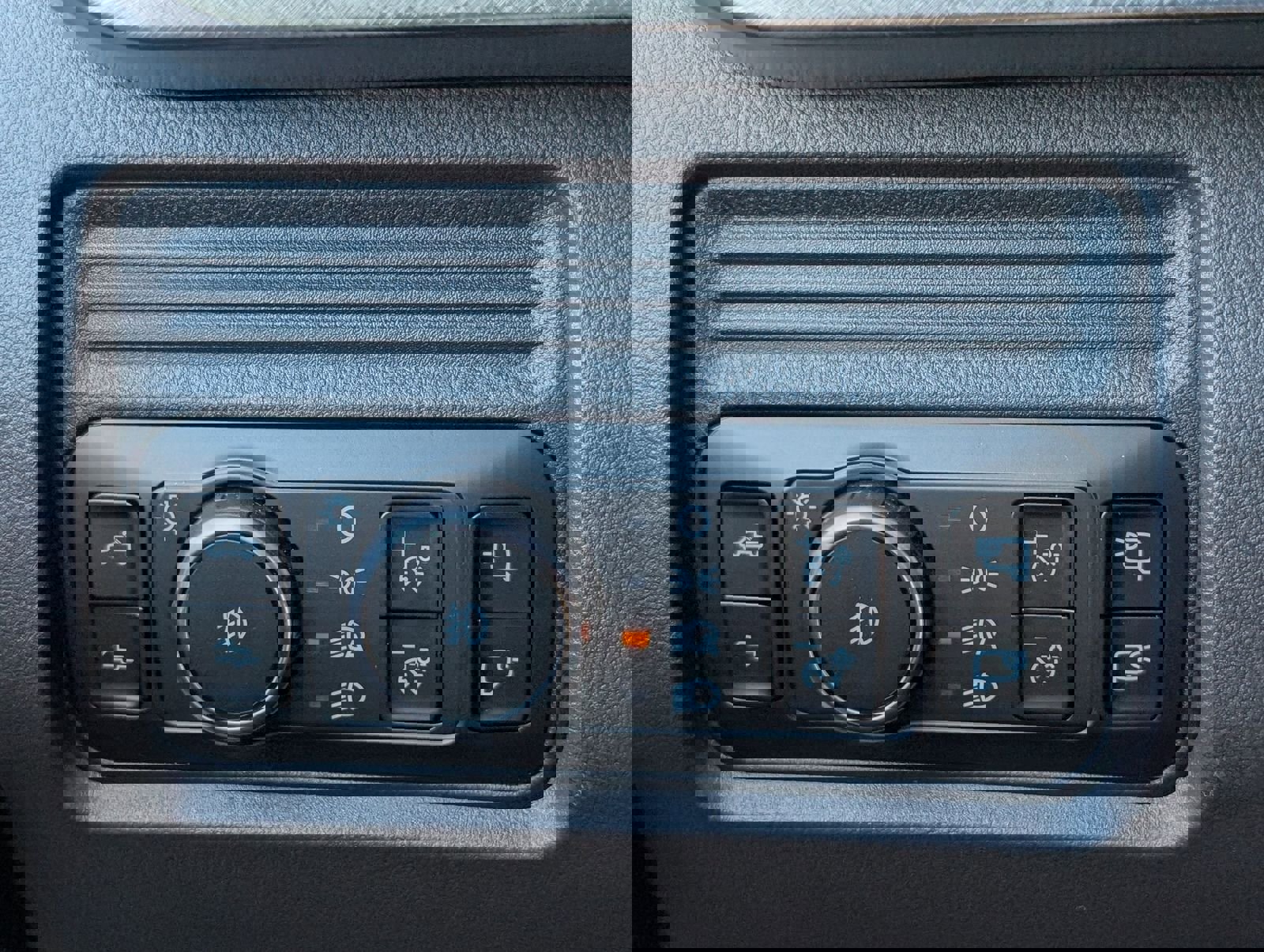 New 2026 Ford F250 King Ranch w/ Chrome Package image 25