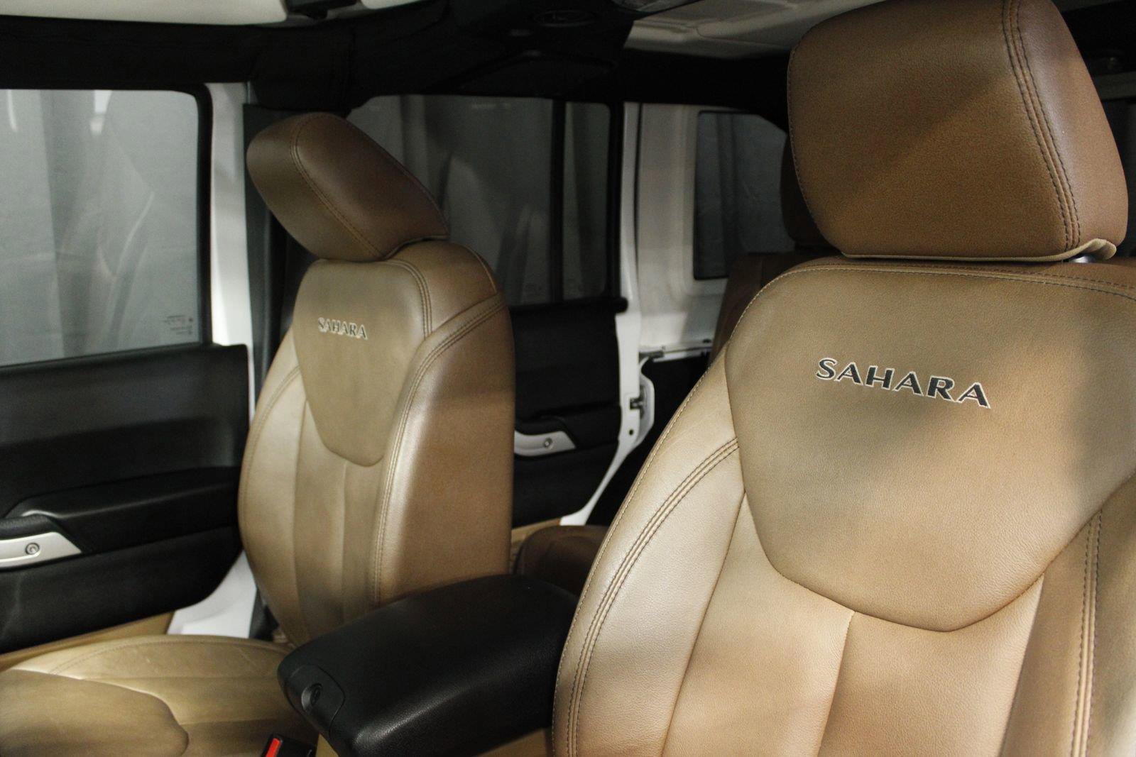 Used 2017 Jeep Wrangler Unlimited Sahara w/ Dual Top Group image 5