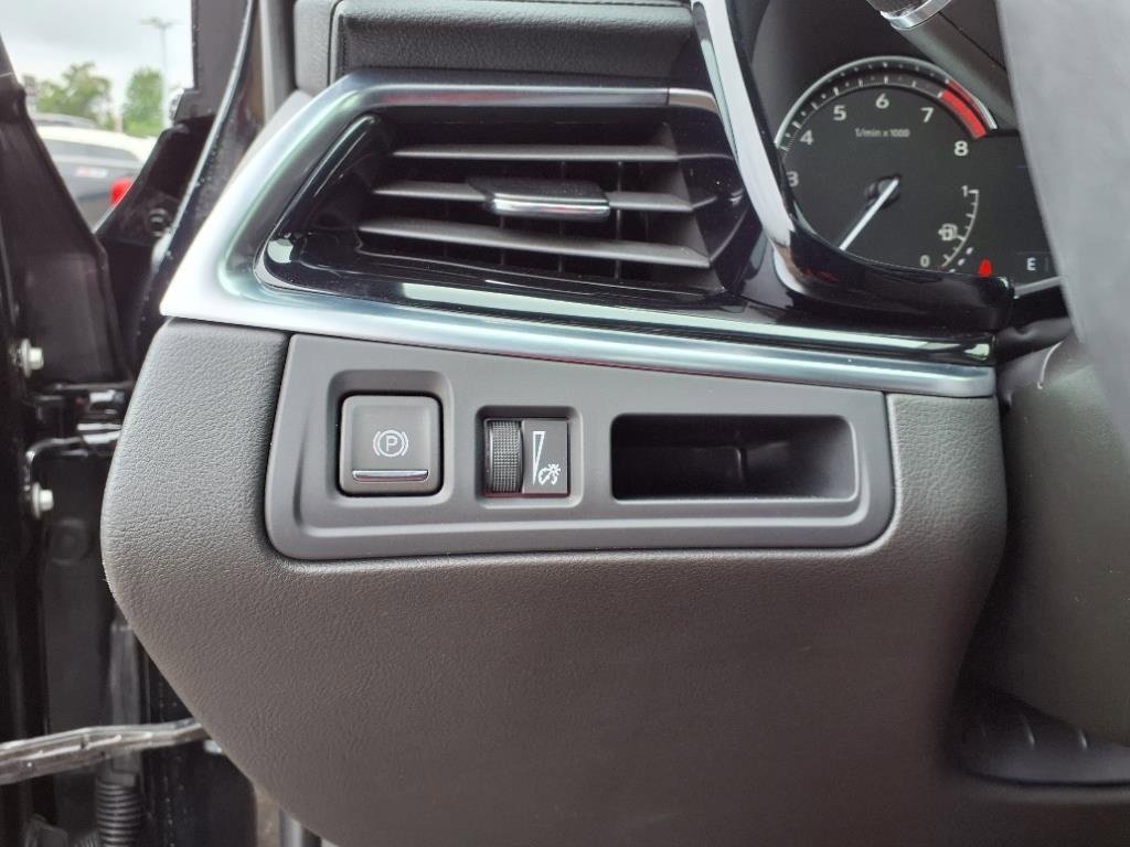 Used 2024 Cadillac XT6 Premium Luxury image 17