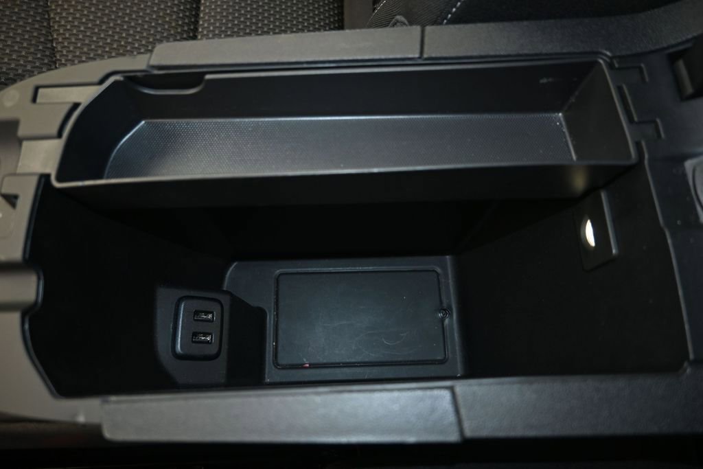Used 2022 GMC Terrain SLE w/ Driver Convenience Package FWD image 19