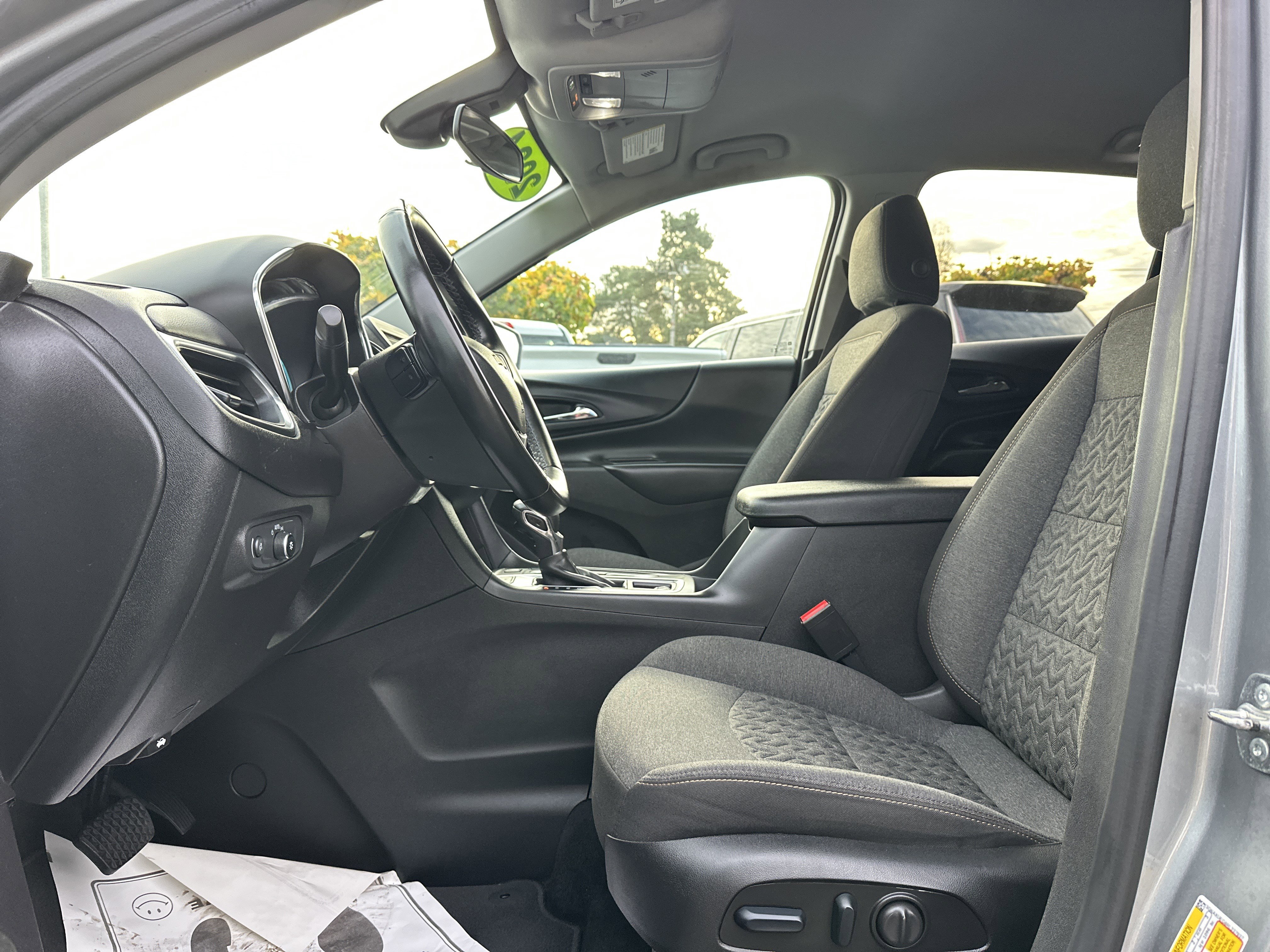 Used 2024 Chevrolet Equinox LT image 10