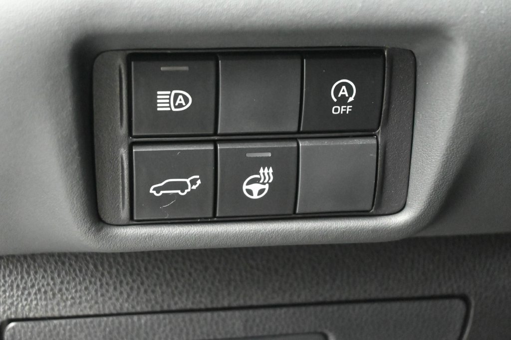 Used 2024 Toyota Highlander Limited AWD/4WD image 6