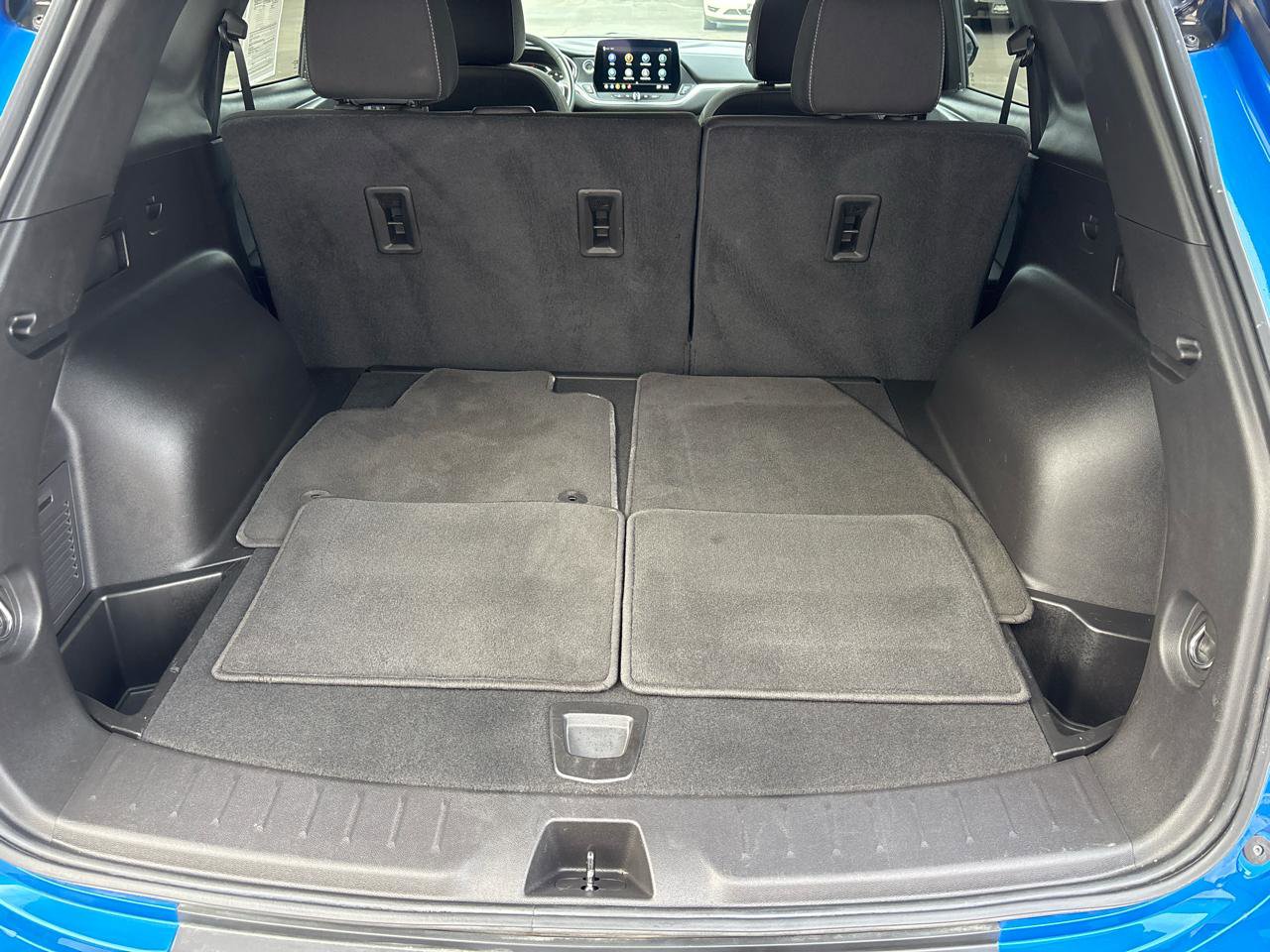 Used 2025 Chevrolet Blazer LT image 36