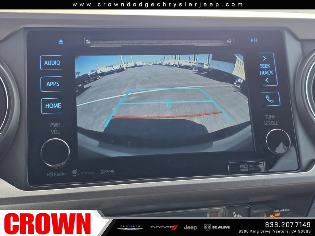 Used 2018 Toyota Tacoma TRD Sport w/ TRD Premium Sport Package AWD/4WD image 25