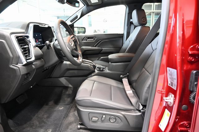 New 2026 GMC Canyon Elevation w/ Convenience Package image 12