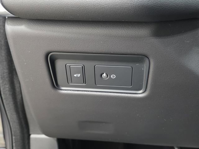 Used 2024 Jaguar F-PACE R-Dynamic S image 26