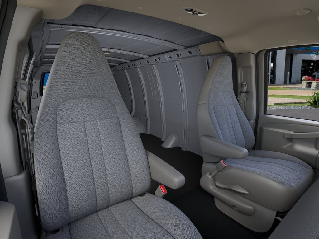 New 2025 Chevrolet Express 3500 Extended RWD image 16