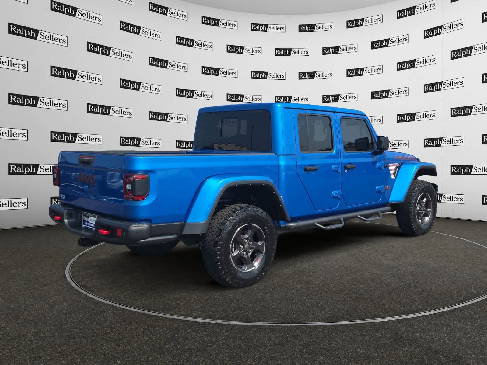 Used 2021 Jeep Gladiator Rubicon AWD/4WD image 6