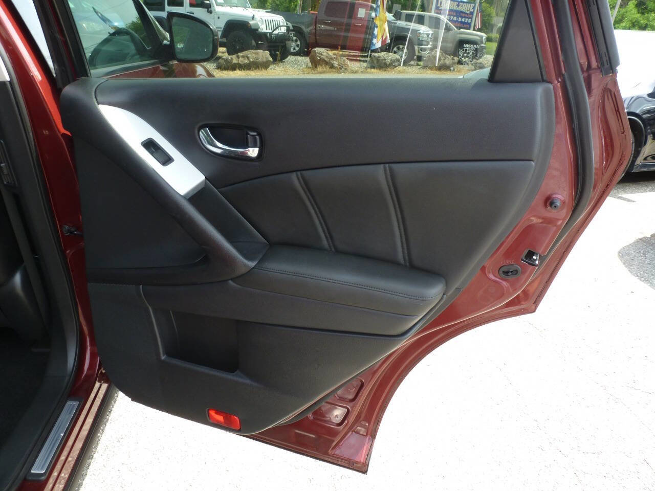 Used 2011 Nissan Murano SL AWD/4WD image 33