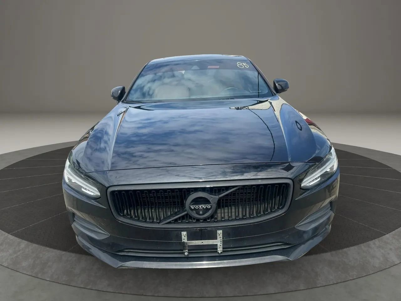 Used 2017 Volvo S90 T6 Momentum w/ Vision Package image 2