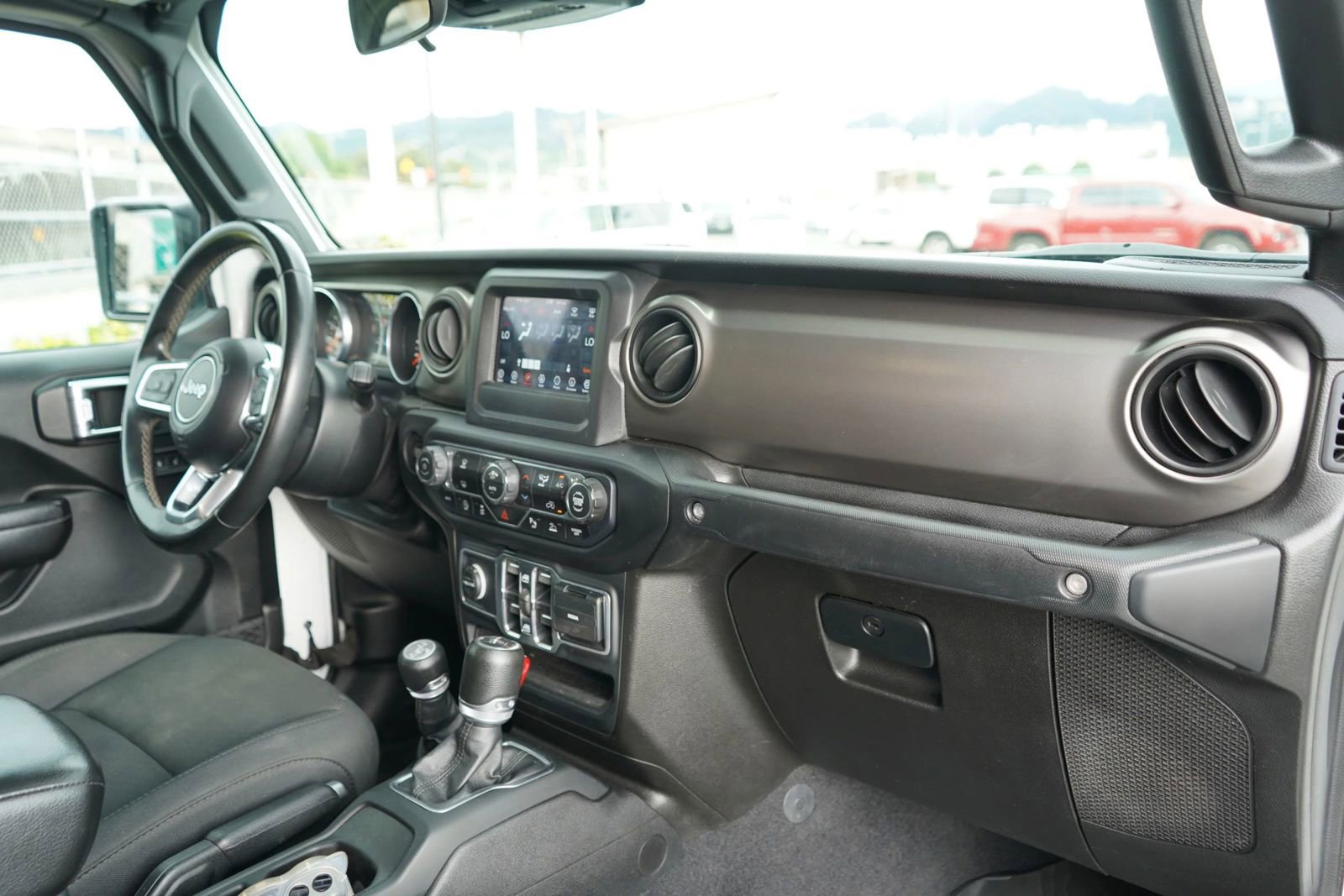 Used 2020 Jeep Gladiator Sport w/ Quick Order Package 24S image 17