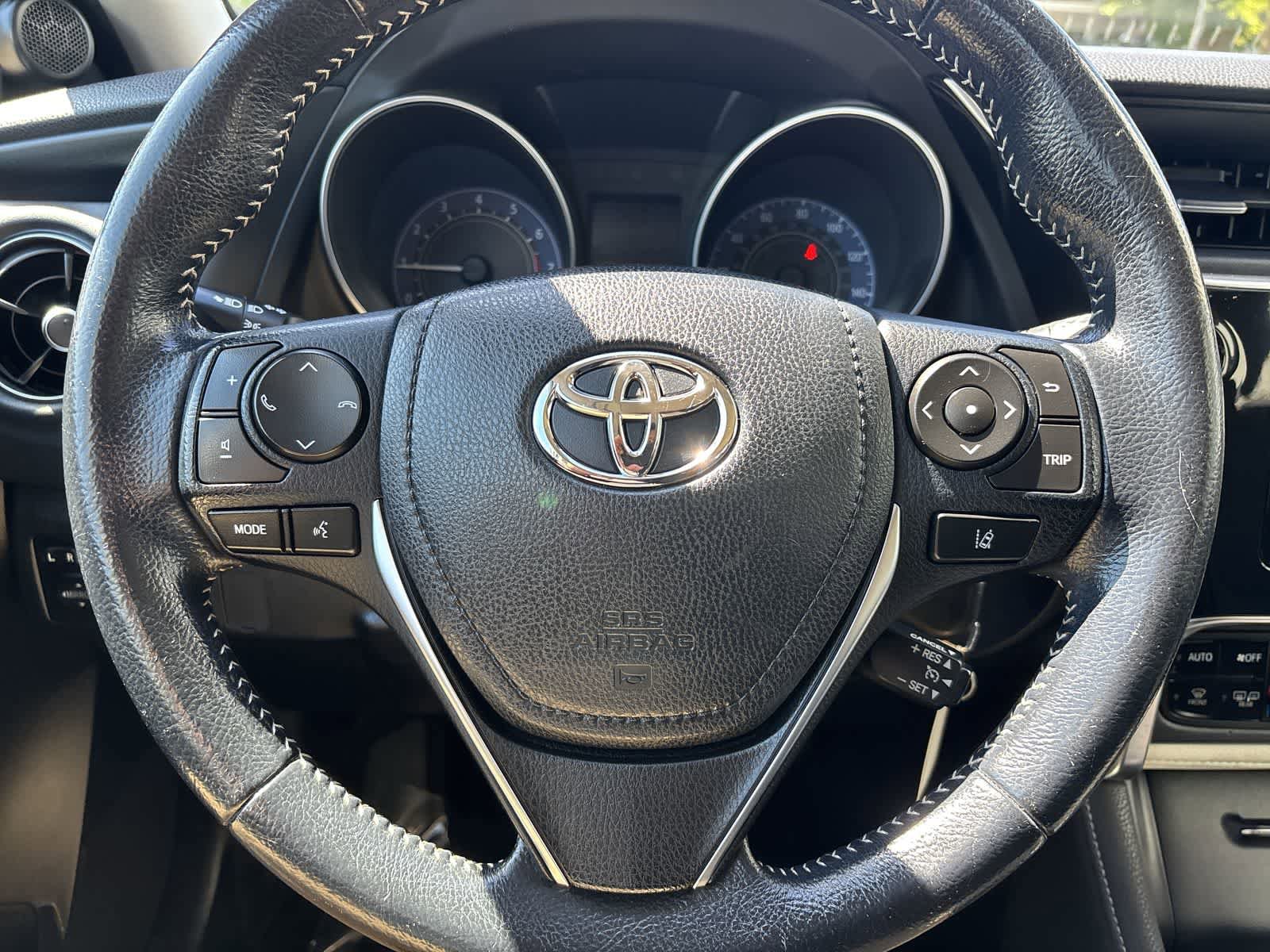 Used 2018 Toyota Corolla iM FWD image 11