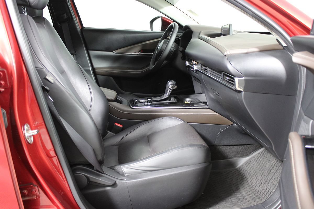 Used 2023 MAZDA CX-30 AWD 2.5 S w/ Premium Package image 12