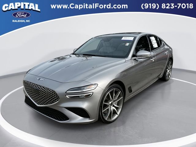 Used 2025 Genesis G70 2.5T image 1