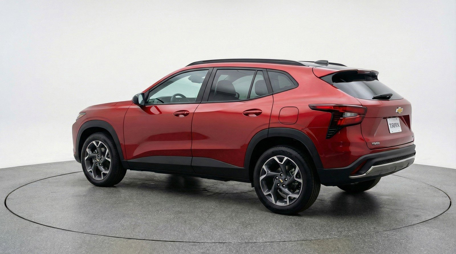 Used 2025 Chevrolet Trax LT image 6