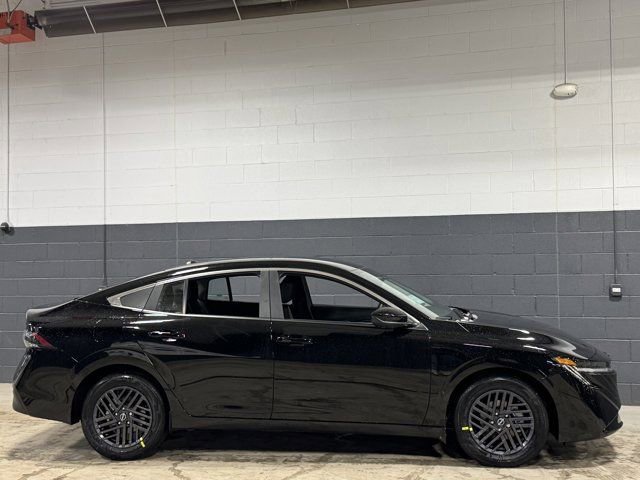 Used 2026 Nissan Sentra SV w/ Floor Mat Package image 5